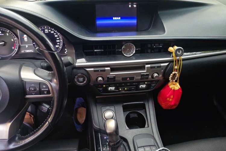 Used Lexus ES 2015 200 Elite Edition Audio And AC Panel