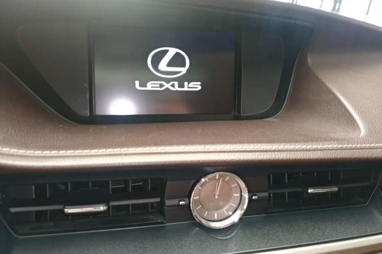 Used Lexus ES 2015 200 Elite Edition Audio And AC Panel