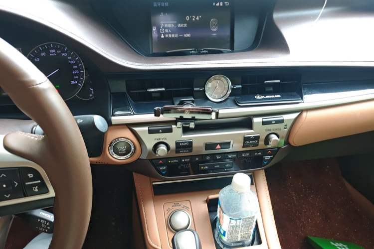 Used Lexus ES 2015 200 Elite Edition Audio And AC Panel