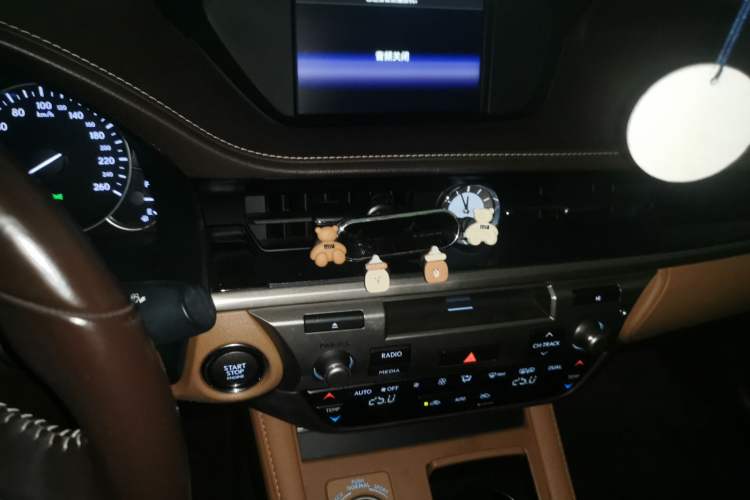 Used Lexus ES 2015 200 Elite Edition Audio And AC Panel