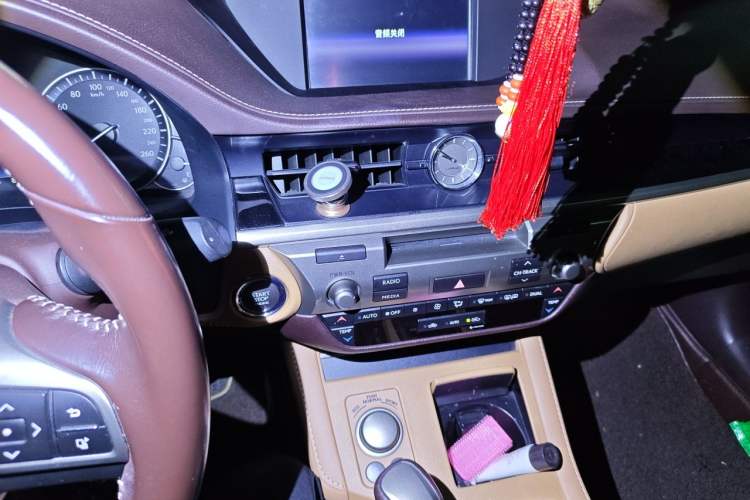 Used Lexus ES 2015 200 Elite Edition Audio And AC Panel