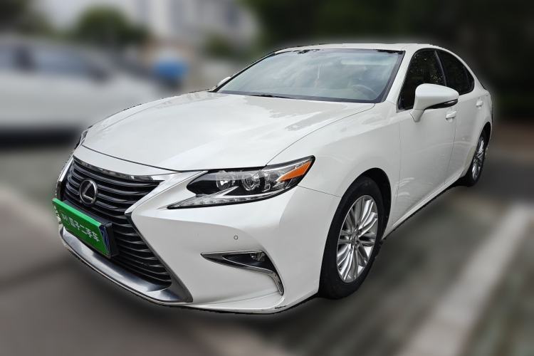 Ojetý Lexus ES 2015 200 Comfort Edition Guazi used car, China used car export, Used car for sale, Used  cars, Cheapest cars for sale