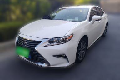 Used Lexus ES 2015 300h Comfort Edition