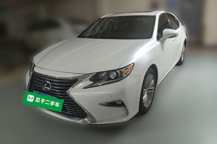 Used Lexus ES 2015 200 Elite Edition Guazi used car, China used car export, Used car for sale, Used Lexus cars, Cheapest cars for sale