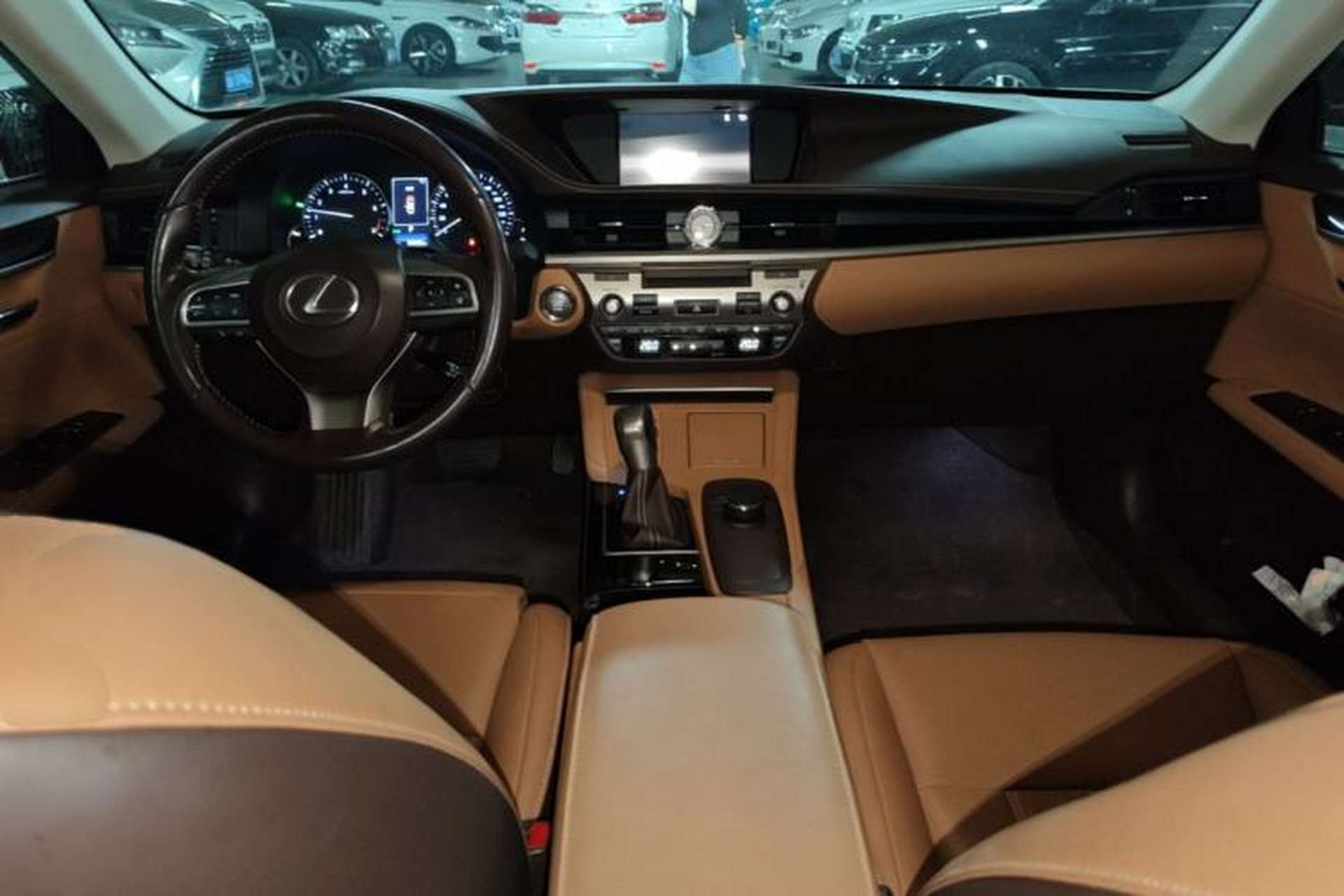 Used Lexus ES 2015 200 Elite Edition Center Console