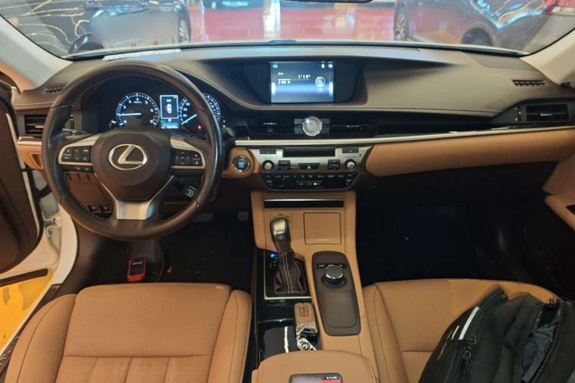 Used Lexus ES 2015 200 Elite Edition Center Console