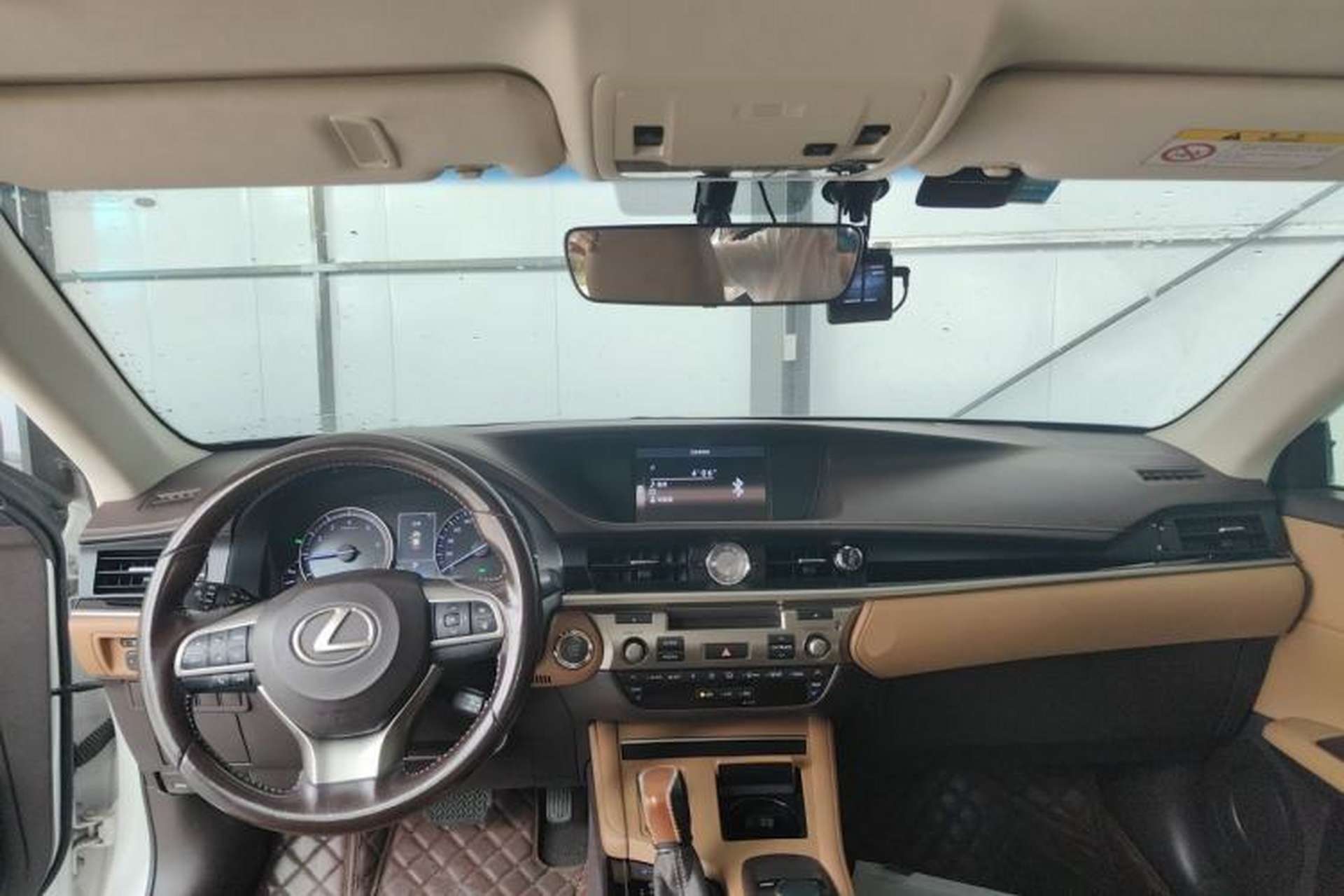 Used Lexus ES 2015 200 Elite Edition Center Console