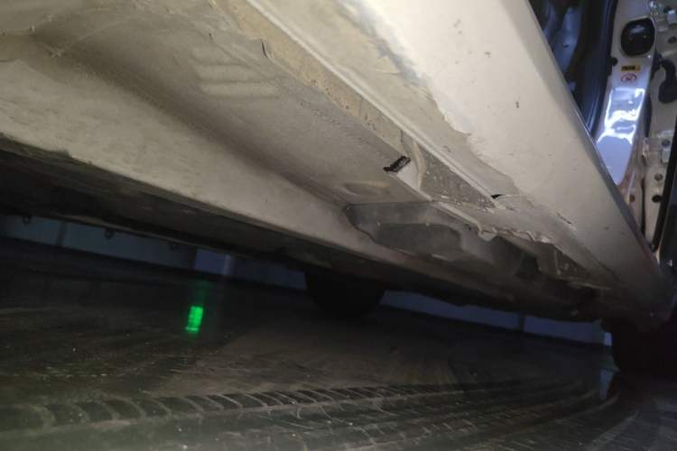 Used Lexus ES 2015 300h Comfort Edition Chassis Front Left