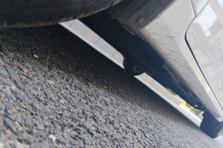 Used Lexus ES 2015 300h Comfort Edition Chassis Front Left