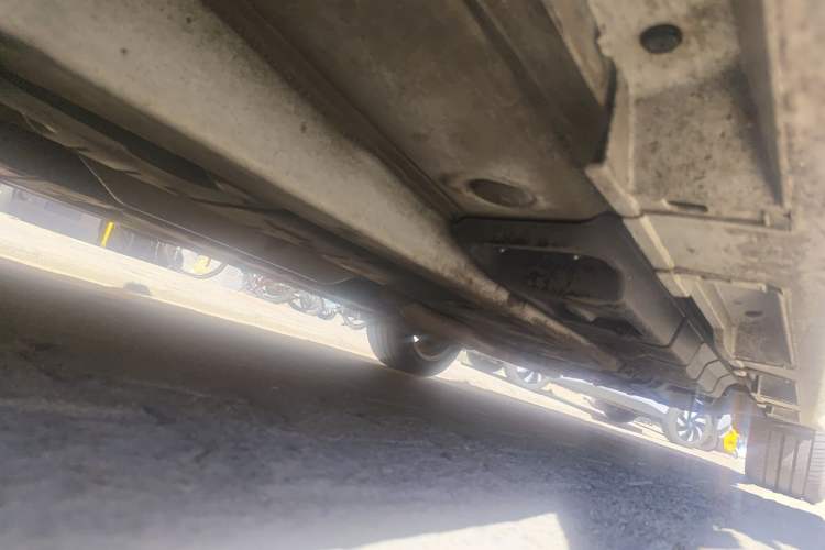 Used Lexus ES 2015 300h Comfort Edition Chassis Front Left