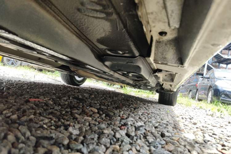 Used Lexus ES 2015 300h Comfort Edition Chassis Front Left