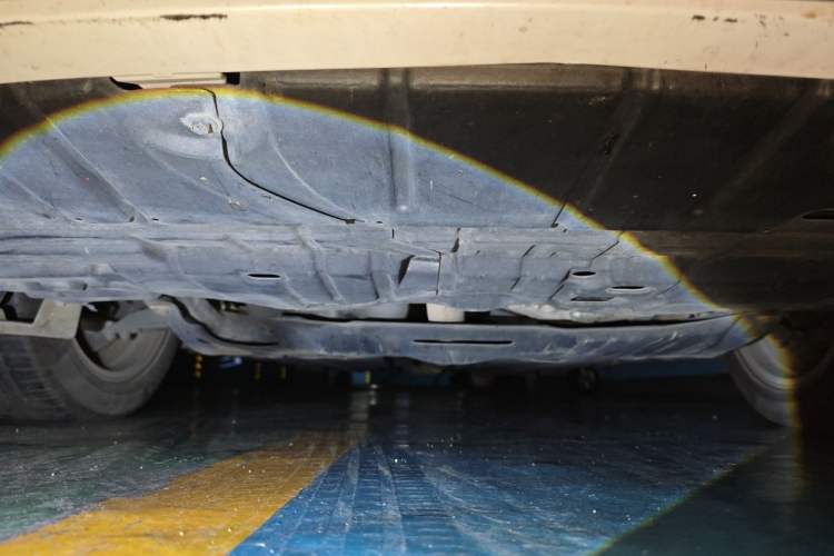 Used Lexus ES 2015 300h Comfort Edition Chassis Front