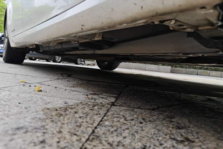 Used Lexus ES 2015 300h Comfort Edition Chassis Front Right