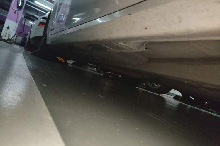 Used Lexus ES 2015 300h Comfort Edition Chassis Front Right