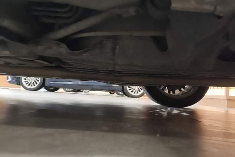 Used Lexus ES 2015 200 Elite Edition Chassis Rear Left