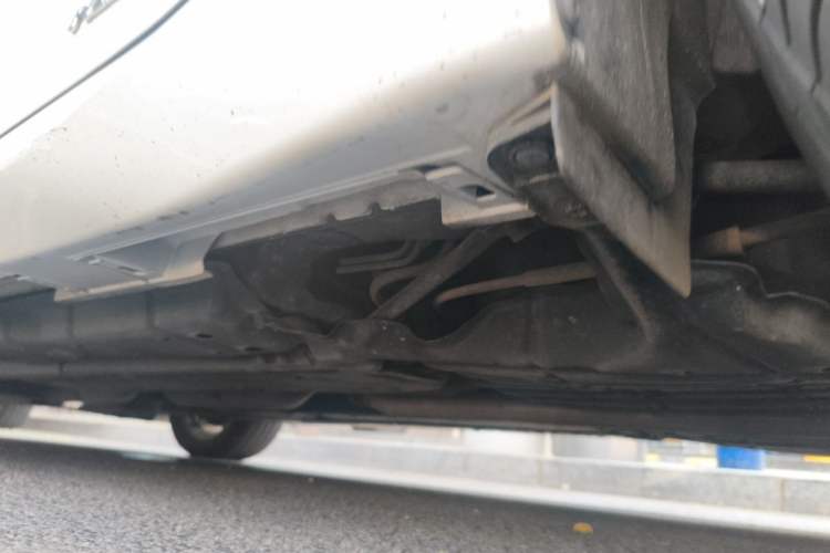 Used Lexus ES 2015 300h Comfort Edition Chassis Rear Left