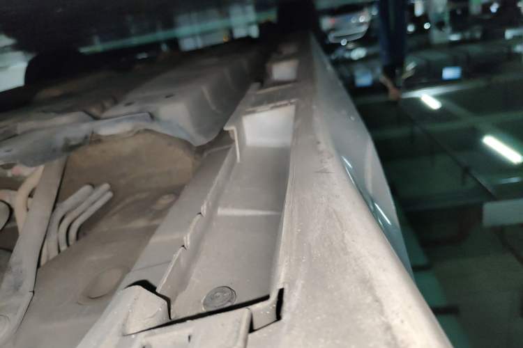 Used Lexus ES 2015 200 Comfort Edition Chassis Rear Left