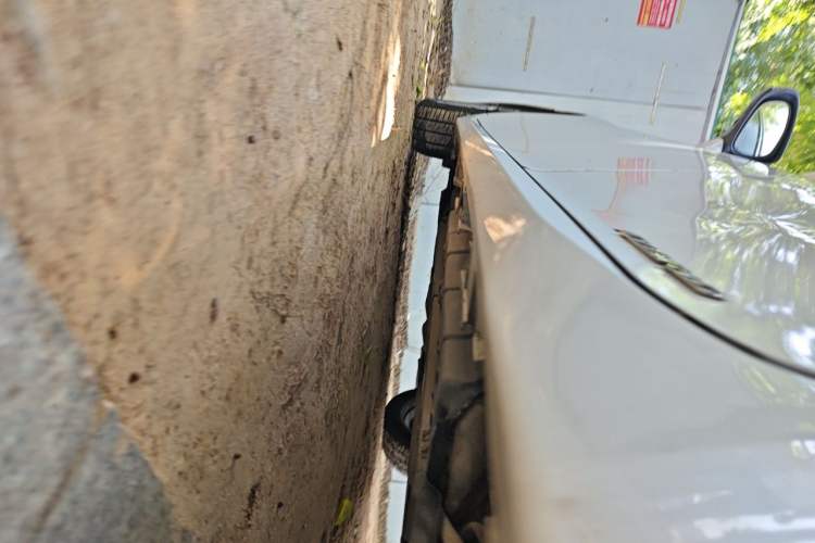 Used Lexus ES 2015 300h Comfort Edition Chassis Rear Left