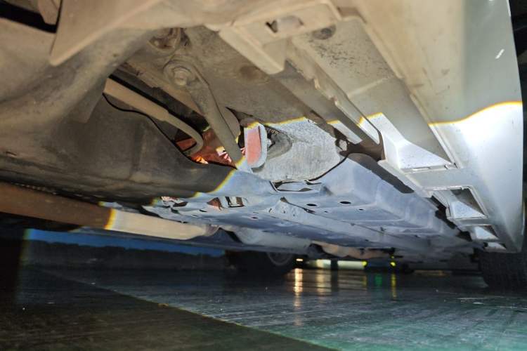 Used Lexus ES 2015 300h Comfort Edition Chassis Rear Right