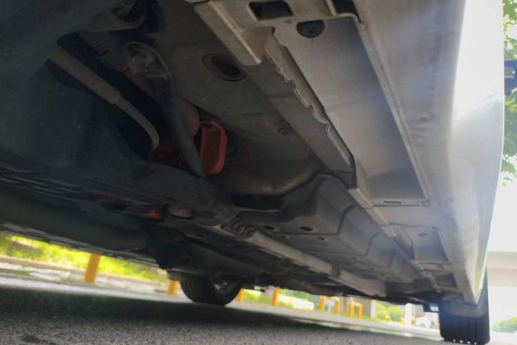 Used Lexus ES 2015 300h Comfort Edition Chassis Rear Right