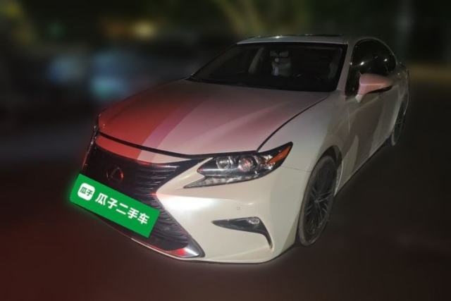 Lexus ES 2015 250 Elegant Edition usata