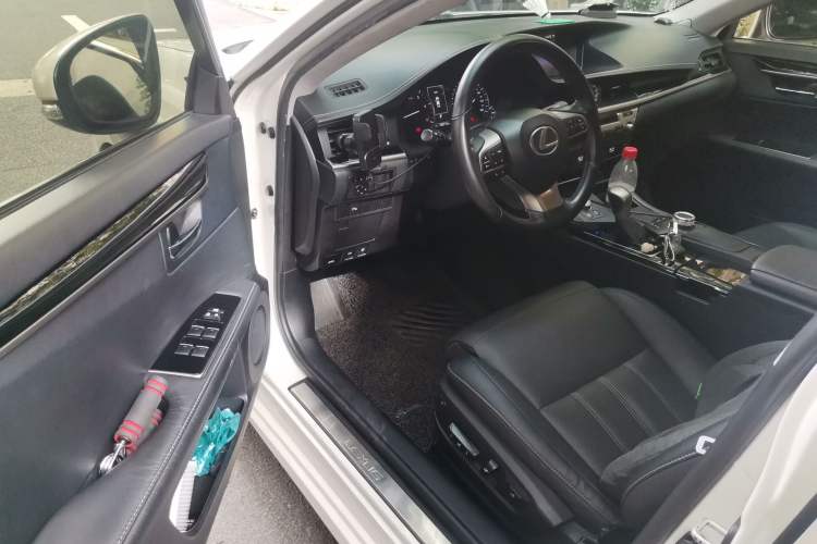 Used Lexus ES 2015 200 Elite Edition Driver Seat