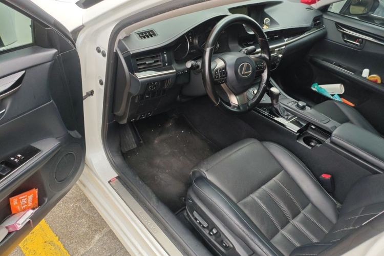 Used Lexus ES 2015 200 Elite Edition Driver Seat