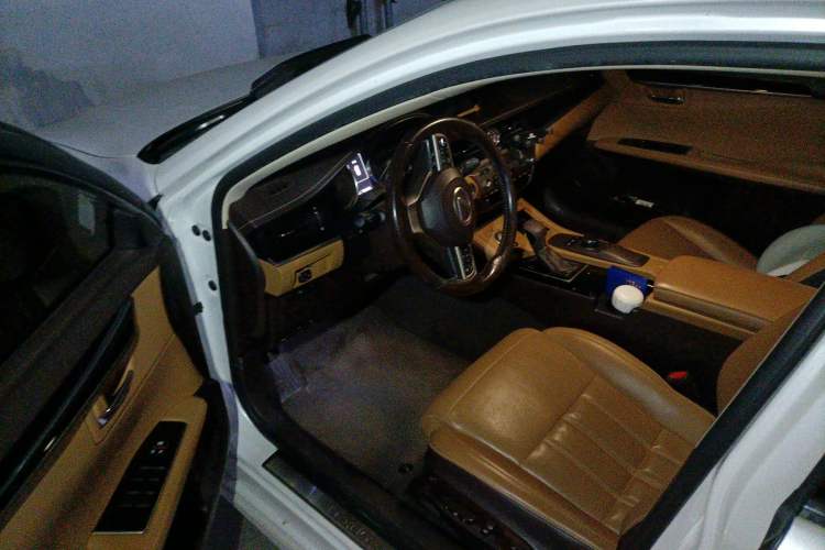 Used Lexus ES 2015 200 Elite Edition Driver Seat