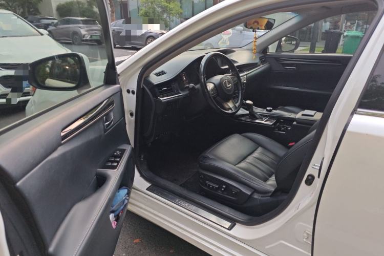 Used Lexus ES 2015 200 Elite Edition Driver Seat