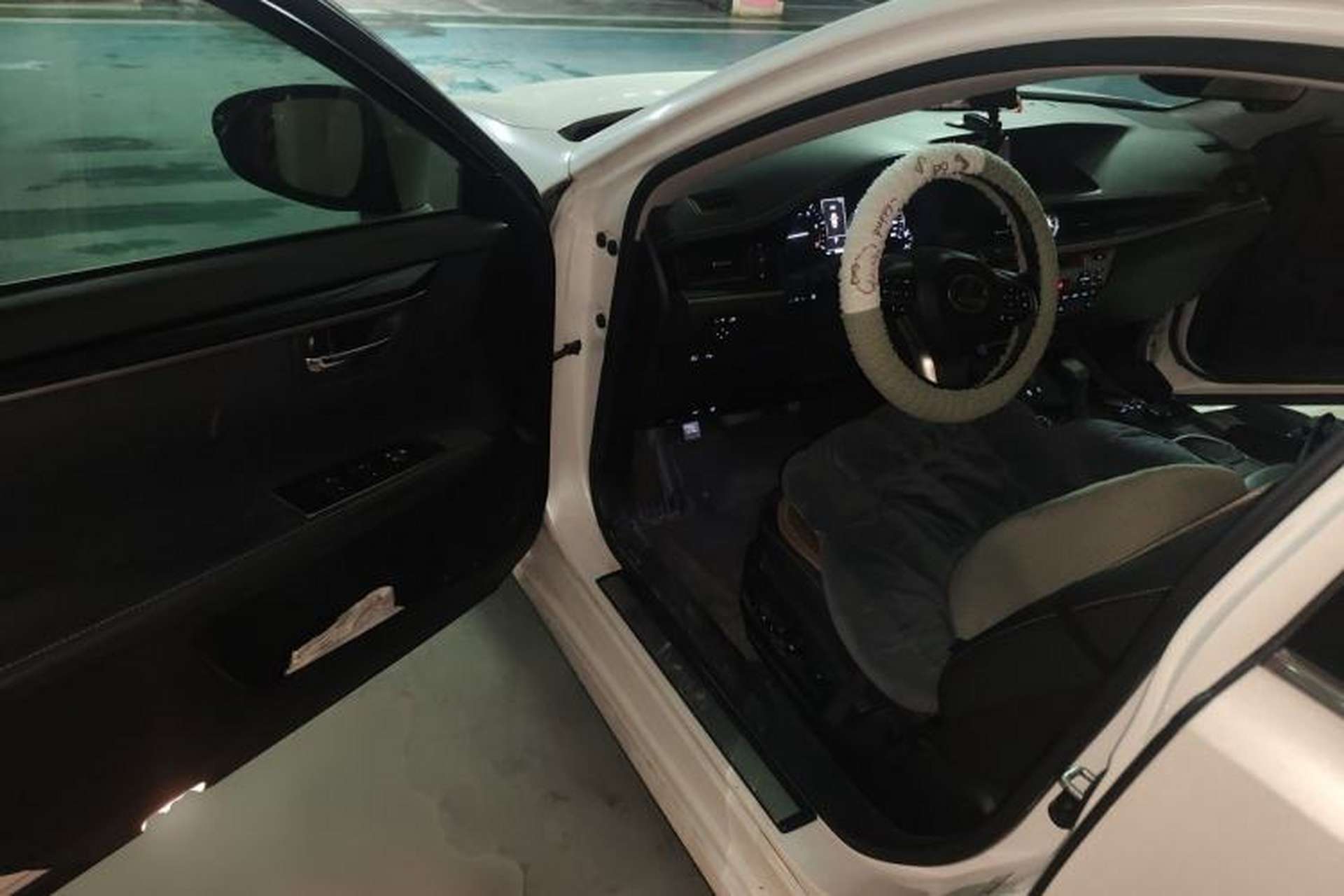 Used Lexus ES 2015 200 Comfort Edition Driver Seat