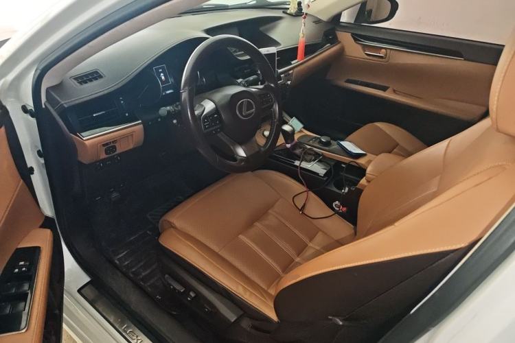 Used Lexus ES 2015 200 Elite Edition Driver Seat
