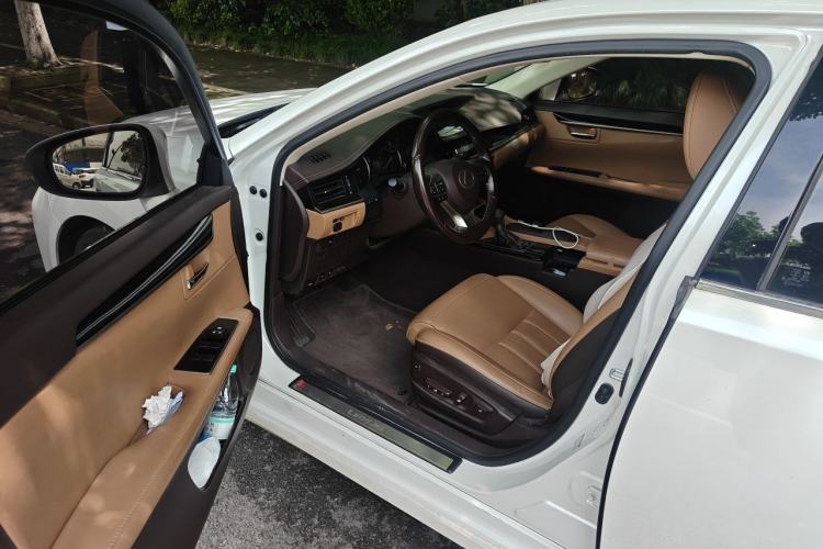 Used Lexus ES 2015 200 Elite Edition Driver Seat