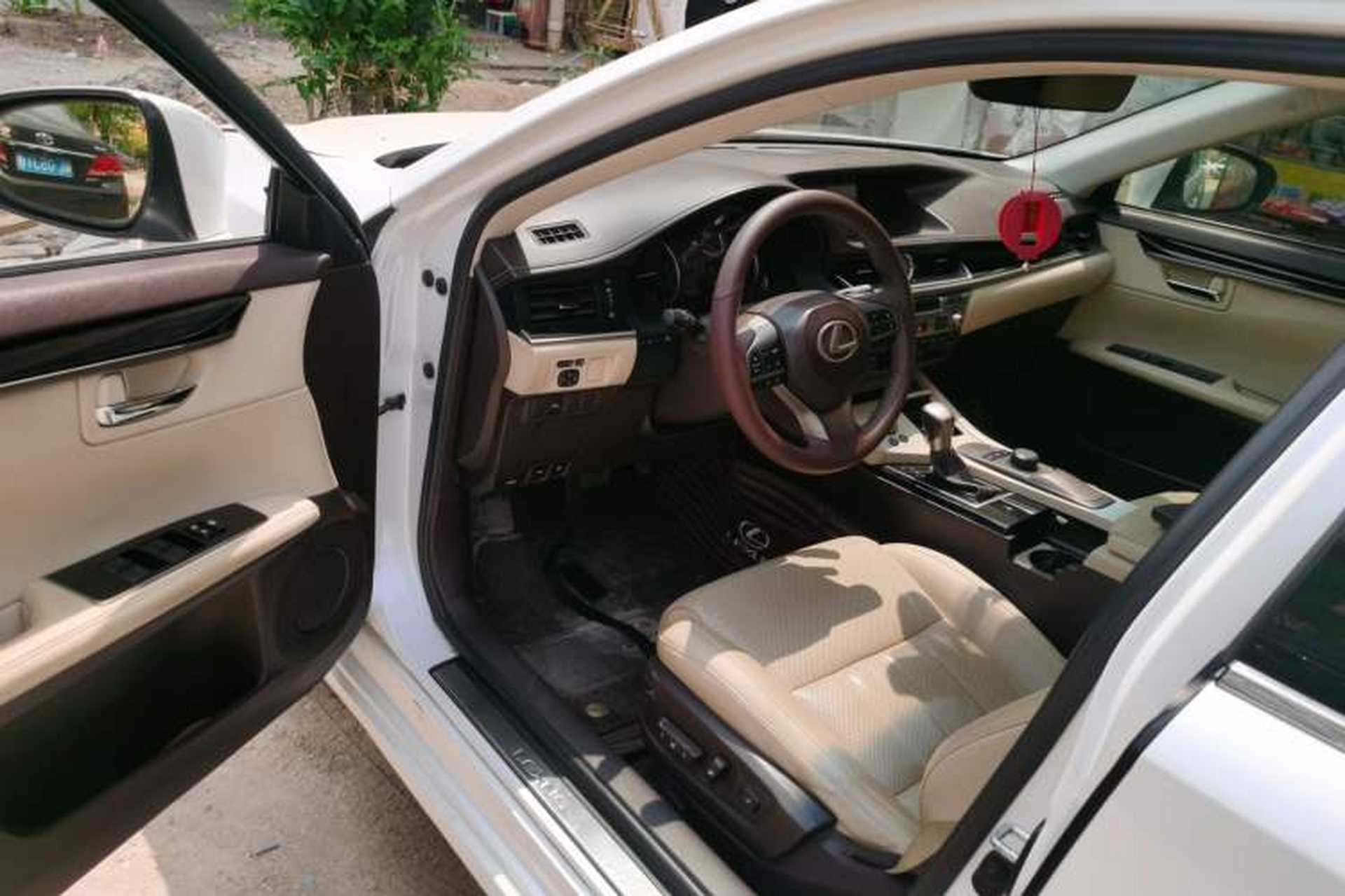 Used Lexus ES 2015 200 Elite Edition Driver Seat
