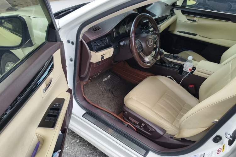 Used Lexus ES 2015 200 Elite Edition Driver Seat