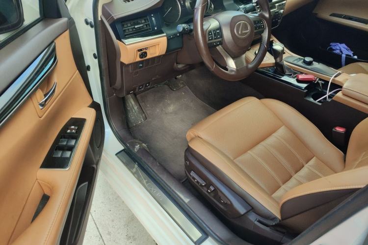 Used Lexus ES 2015 200 Elite Edition Driver Seat
