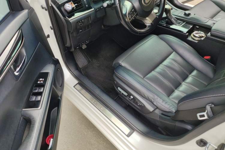 Used Lexus ES 2015 200 Elite Edition Driver Seat