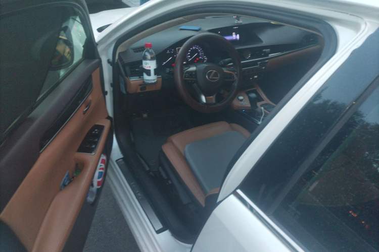 Used Lexus ES 2015 200 Elite Edition Driver Seat