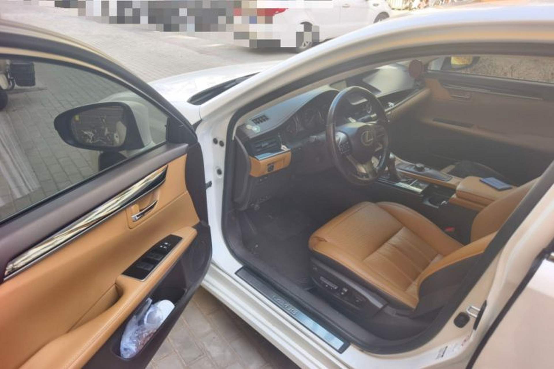 Used Lexus ES 2015 300h Comfort Edition Driver Seat