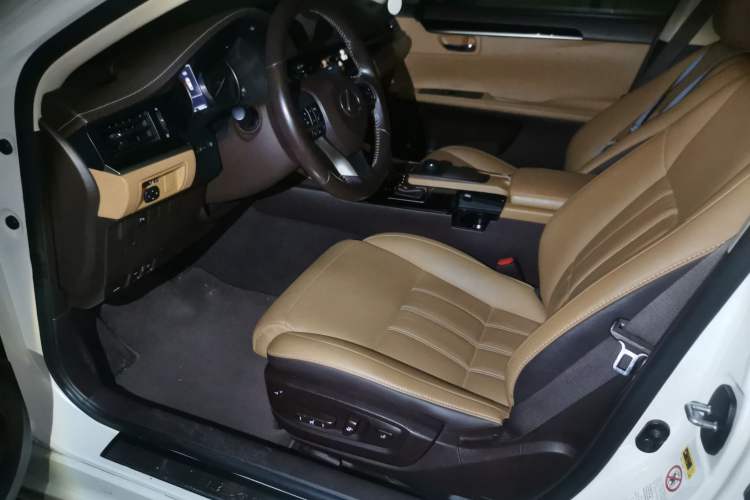 Used Lexus ES 2015 200 Elite Edition Driver Seat