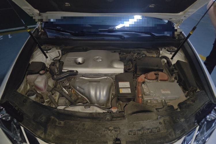 Used Lexus ES 2015 300h Comfort Edition Engine Bay