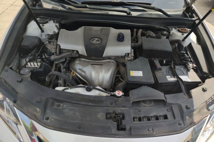 Used Lexus ES 2015 200 Elite Edition Engine Bay