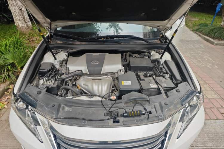 Used Lexus ES 2015 200 Elite Edition Engine Bay