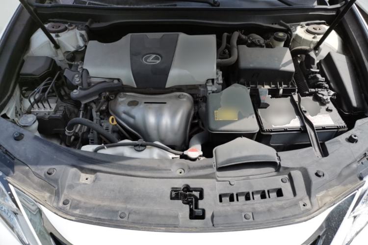 Used Lexus ES 2015 200 Elite Edition Engine Bay