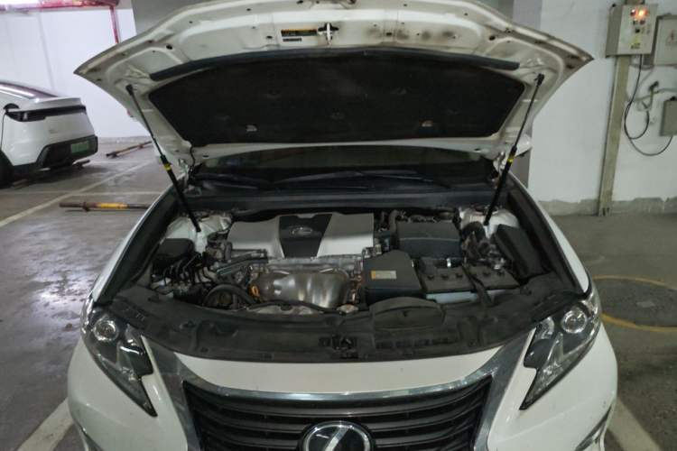 Used Lexus ES 2015 200 Elite Edition Engine Bay
