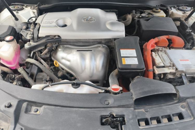 Used Lexus ES 2015 300h Comfort Edition Engine Bay