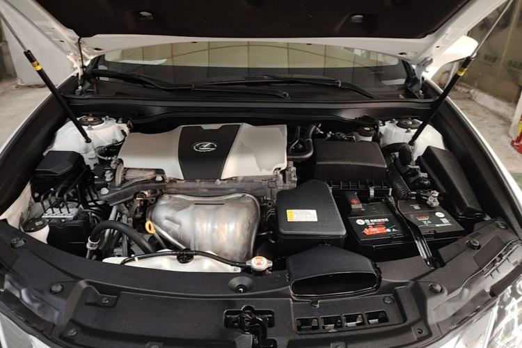 Used Lexus ES 2015 200 Elite Edition Engine Bay