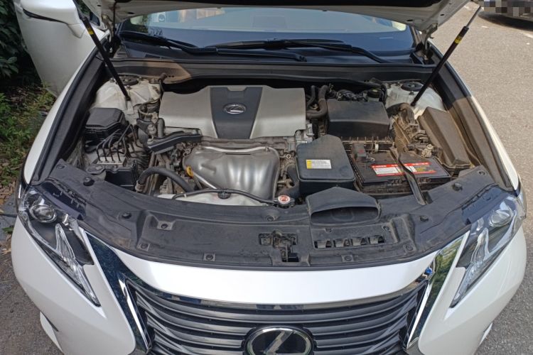 Used Lexus ES 2015 200 Elite Edition Engine Bay