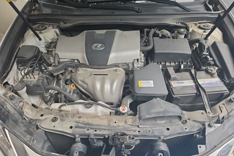 Used Lexus ES 2015 200 Comfort Edition Engine Bay