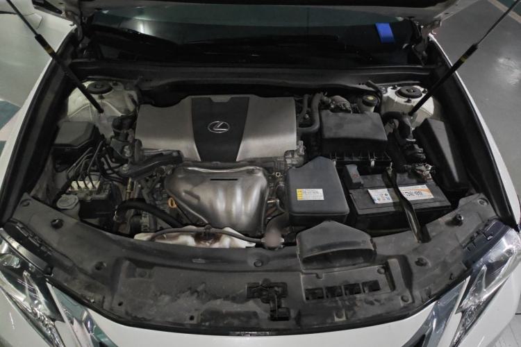 Used Lexus ES 2015 200 Elite Edition Engine Bay