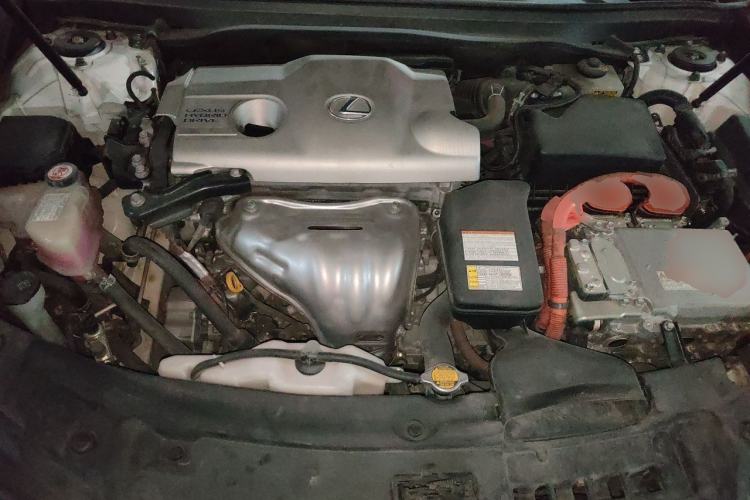 Used Lexus ES 2015 300h Comfort Edition Engine Bay